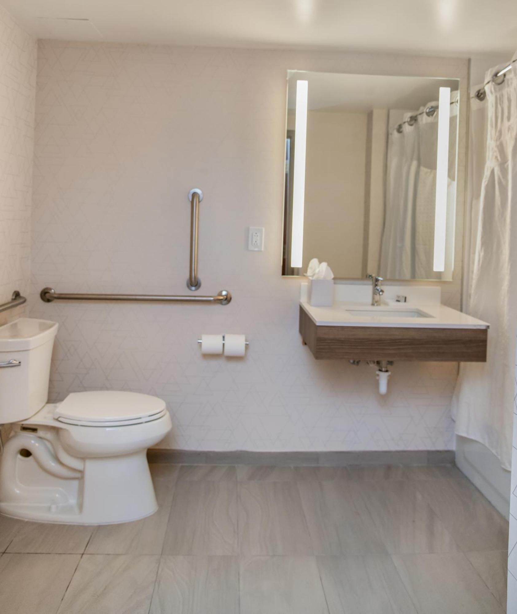 Express & Pittsburgh-south Side By Ihg Hotel Pittsburgh