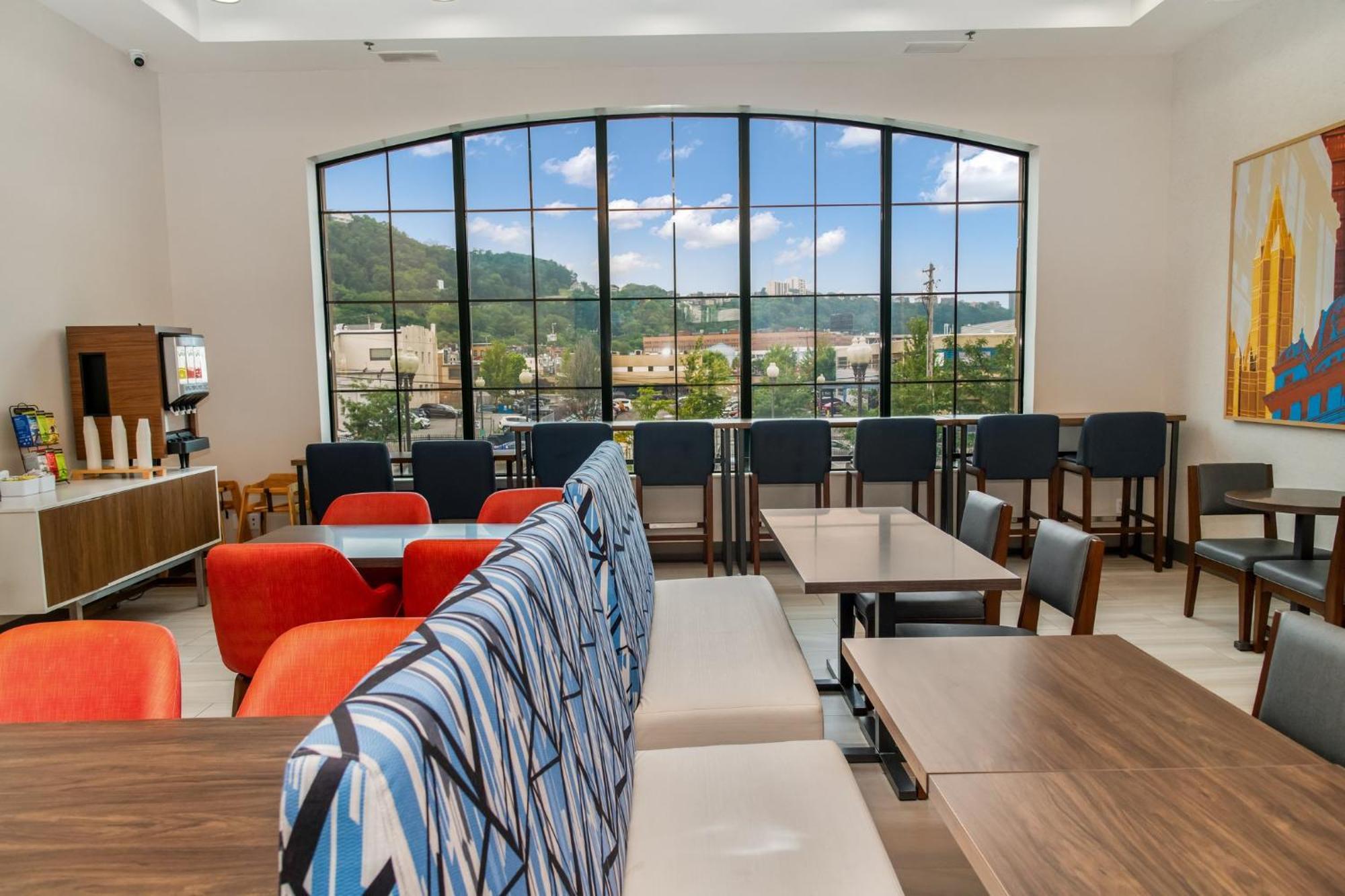 Express & Pittsburgh-south Side By Ihg Pittsburgh